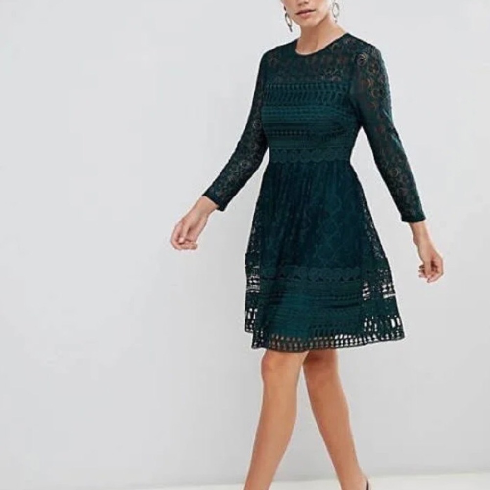 ASOS Emerald Green Lace Skater Dress with Long Sleeves. Size Small. New w/ tags